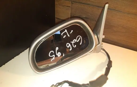 Mazda 626 Front door electric wing mirror E13010519 E13023964 1H508