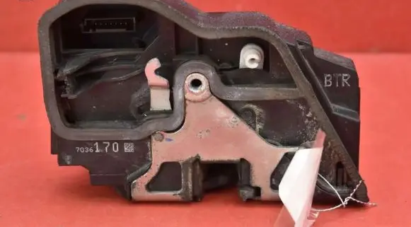 BMW Z4 E85 E86 Front door lock 7036170