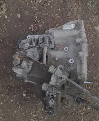 Suzuki SX4 Manual 5 speed gearbox 79JB