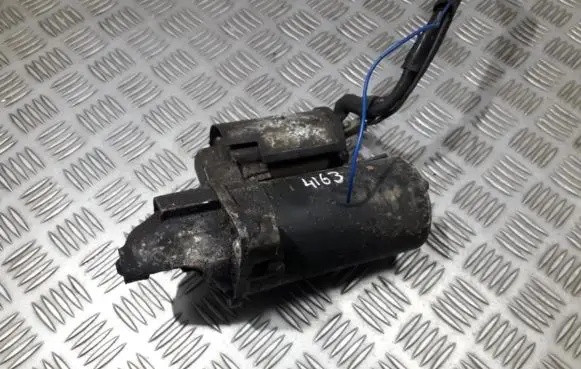Audi A4 S4 B5 8D Starter motor