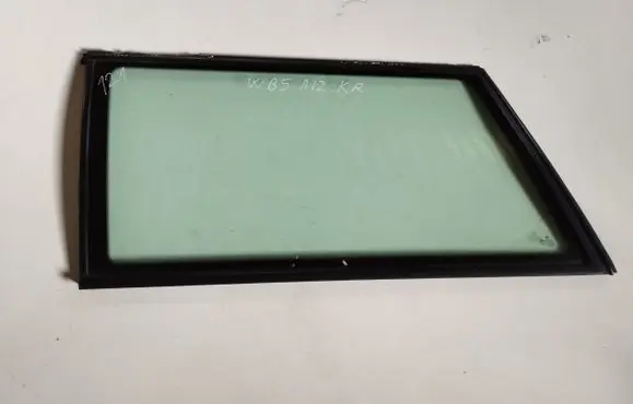 Volkswagen PASSAT B5 Rear side window 43R00048
