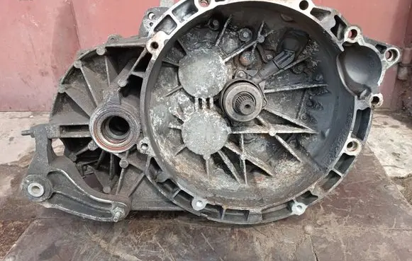 Ford Grand C-MAX Manual 6 speed gearbox AV6R7002NCC DU3EA AV6R7201PA
