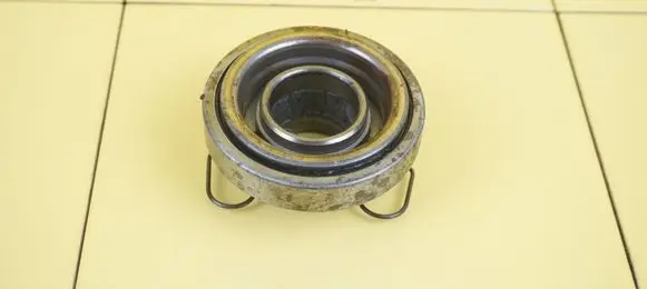 Nissan Navara D23 clutch release bearing YS23