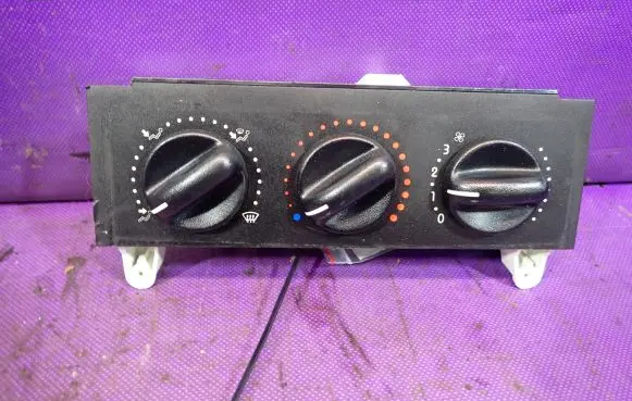 Renault Kangoo I Interior fan control switch 