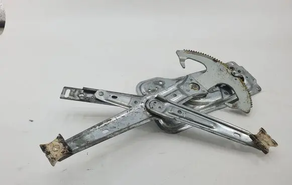BMW 5 E34 Rear door manual window regulator