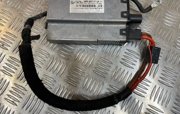 Audi A8 S8 D3 4E Other control units/modules 8E0907131A 4E0910141