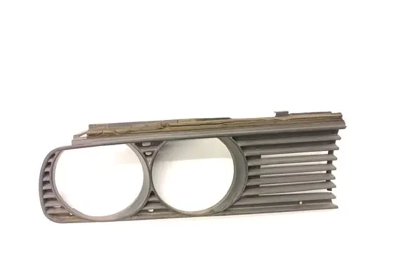 BMW 3 E30 Under headlight/headlamp trim 1876092