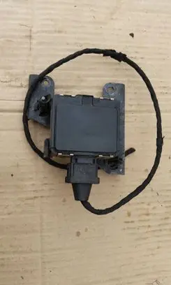 Volkswagen Golf VII Distronic sensor radar KMR686