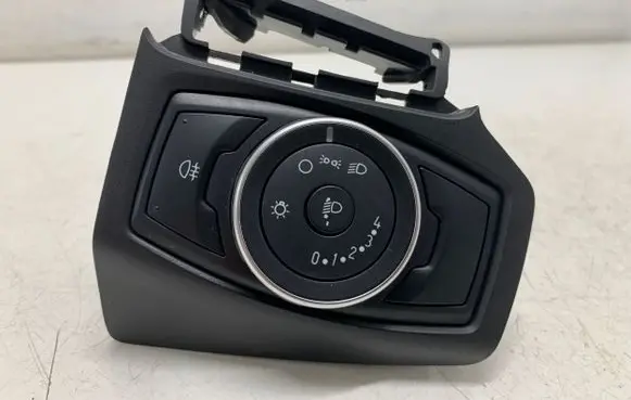Ford Focus Light switch F1ET13A024GB 10139801