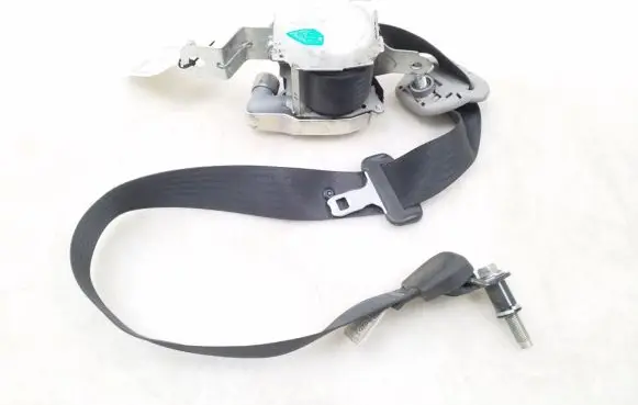 Nissan Pathfinder R51 Front seatbelt