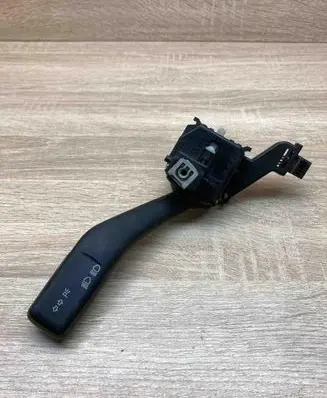 Volkswagen Golf V Indicator stalk 1K0953513