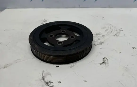 Chevrolet Captiva Crankshaft pulley 25181468
