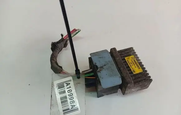 Renault Scenic III - Grand scenic III Glow plug pre-heat relay 8200859243