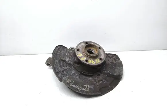 Volvo XC90 Front wheel hub spindle knuckle