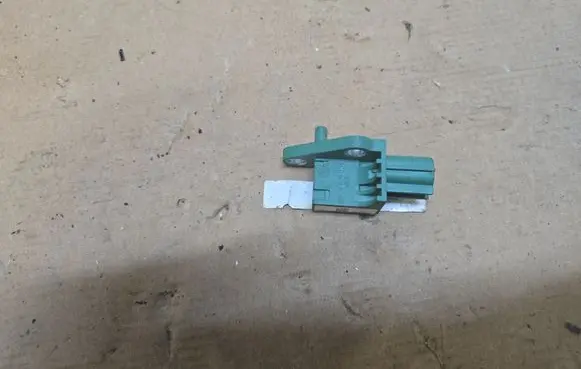 Volkswagen PASSAT B6 Airbag deployment crash/impact sensor 3C0909606