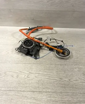 BMW 3 F30 F35 F31 Other engine bay part 10300710 7409973 9367068