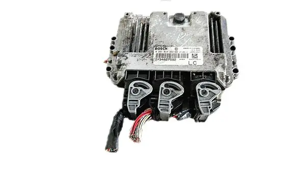 Suzuki SX4 Engine control unit/module 3392069K00