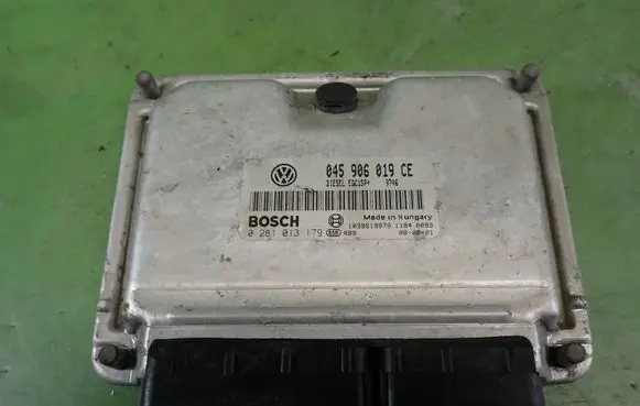 Skoda Fabia Mk2 (5J) Engine control unit/module ECU