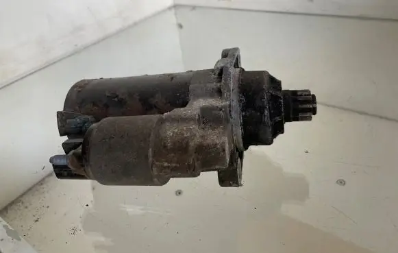 Volkswagen PASSAT B6 Starter motor