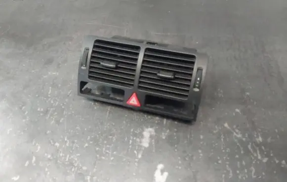 Audi A2 Dash center air vent grill 8Z0820951A