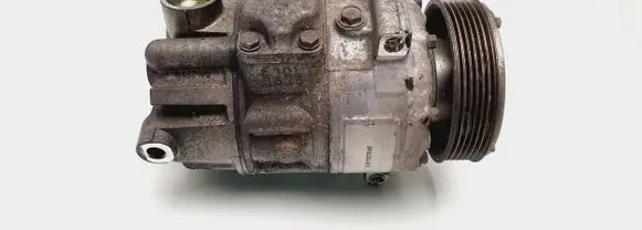Volkswagen Jetta V Air conditioning (A/C) compressor (pump) 1K0820803Q 01711610570 U8676A