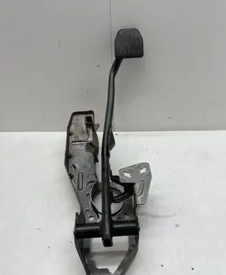 Volvo S60 Brake pedal 31302348 11370P06