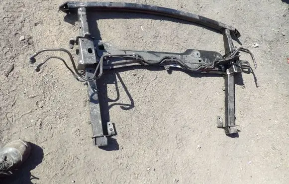 Renault Kangoo III Radiator mount bracket 