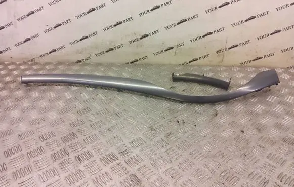 Hyundai i40 Dashboard glove box trim U09F383810