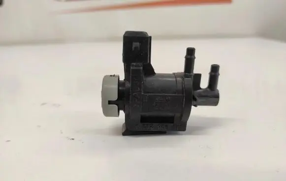 Audi A4 S4 B6 8E 8H Starter motor/solenoid 1J0906283A
