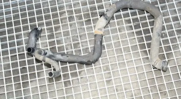 Mercedes-Benz B W245 Engine coolant pipe/hose A6402001352