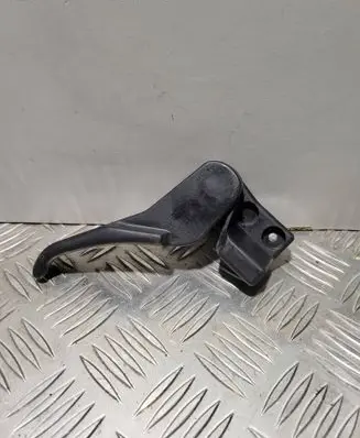Engine bonnet (hood) release handle