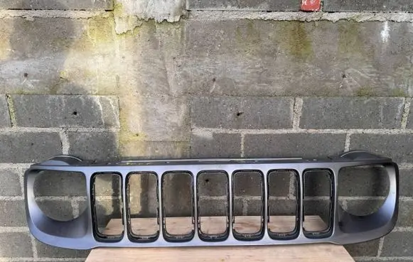 Jeep Renegade Front grill 07356933920