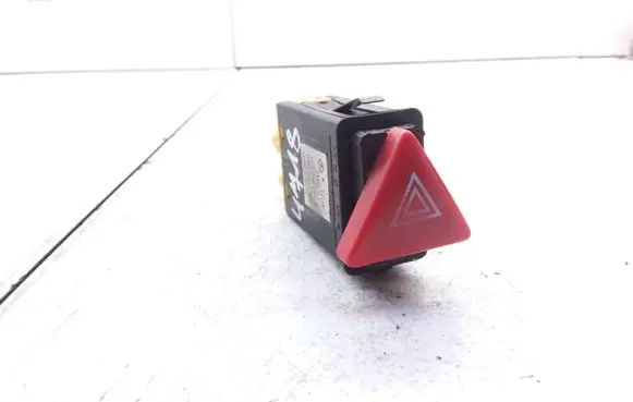 Skoda Octavia Mk1 (1U) Hazard light switch 1U0953235B