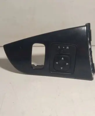 Mitsubishi Lancer Wing mirror switch MR50651721