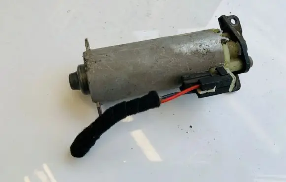 Mercedes-Benz Sprinter W901 W902 W903 W904 Seat adjustment motor 0130002531 198396103