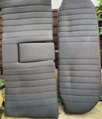 Mercedes-Benz W123 Second row seats 