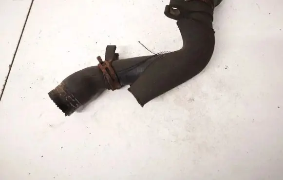 Volkswagen Polo IV 9N3 Engine coolant pipe/hose