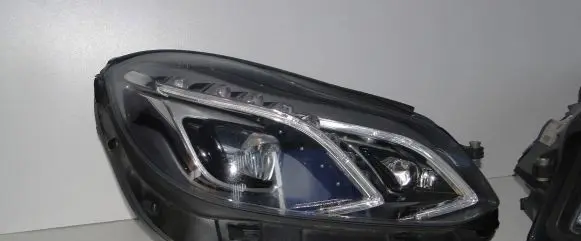 Mercedes-Benz E W212 Headlight/headlamp A2128205639