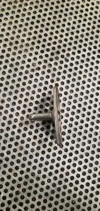Volkswagen Caddy Front door lock loop/hook striker 8Z0837033