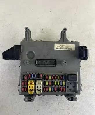 Jeep Cherokee III KJ Fuse module 56010436AE 30959L 0408982