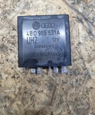 Volkswagen Golf IV Other relay 4B0955531