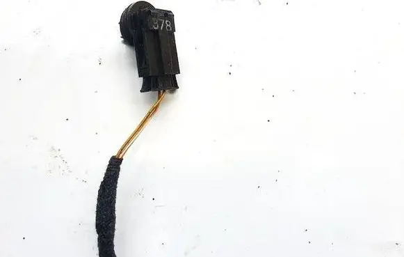 Volkswagen PASSAT B5 Interior temperature sensor 1h0907543a