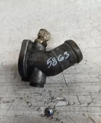 Volvo V70 Engine coolant pipe/hose 034121133
