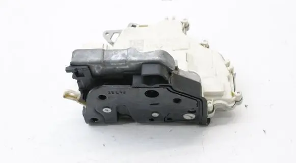 Audi Q7 4M Rear door lock 4G0839015C