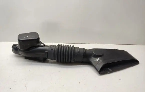 Mitsubishi Outlander Air intake duct part 1505A661 GF71900230
