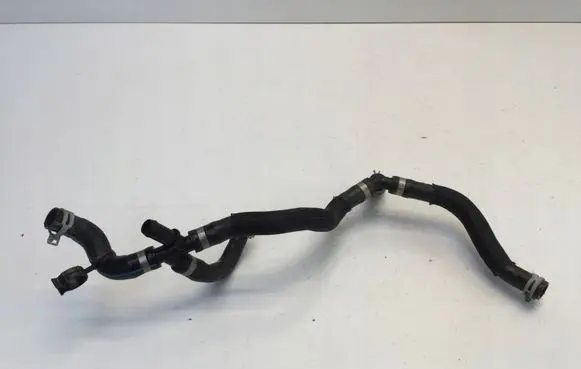 Engine coolant pipe/hose