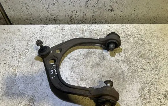 Chrysler 300C Front upper control arm/wishbone 