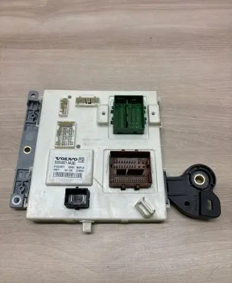 Volvo S90, V90 Comfort/convenience module 32254021