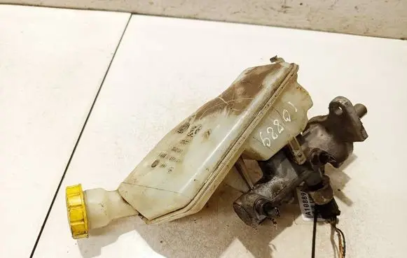 Peugeot 1007 Master brake cylinder 32067093