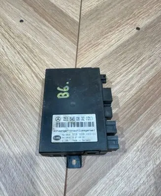 Mercedes-Benz E W211 Tow bar trailer control unit/module 2115450832